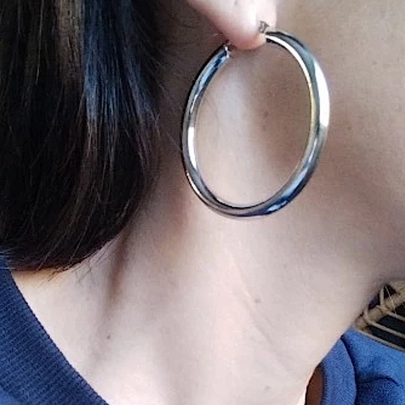 STAINLESS STEEL HOOP EARRINGS - Picture 7 of 7